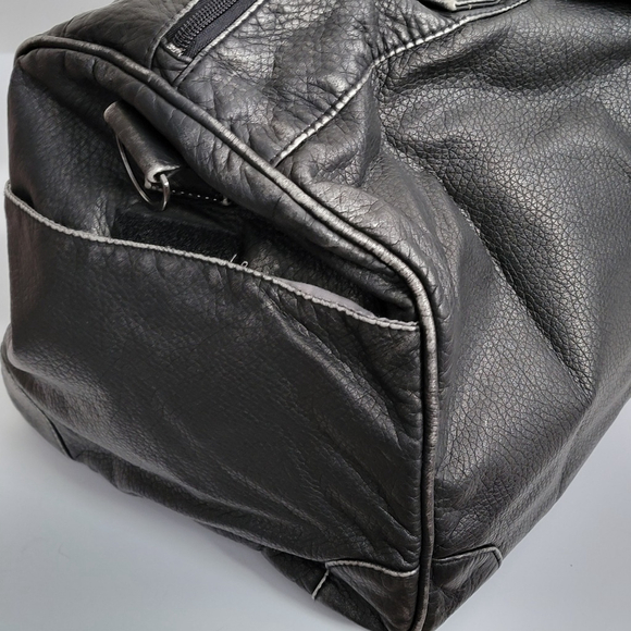 Dr Pepper Duffle Bag Black Faux Distressed Leather New - Picture 7 of 11